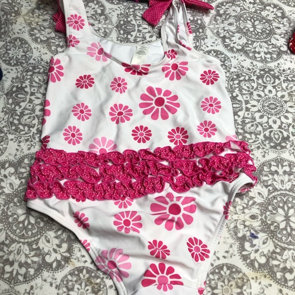 Disney Minnie mouse bathing suit - Picture 2 of 2